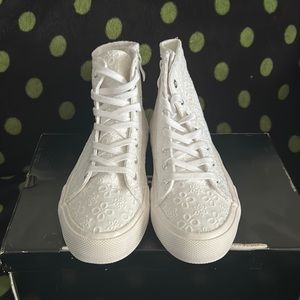 Torrid brand. New size 8 wide width white eyelet canvas sneaker